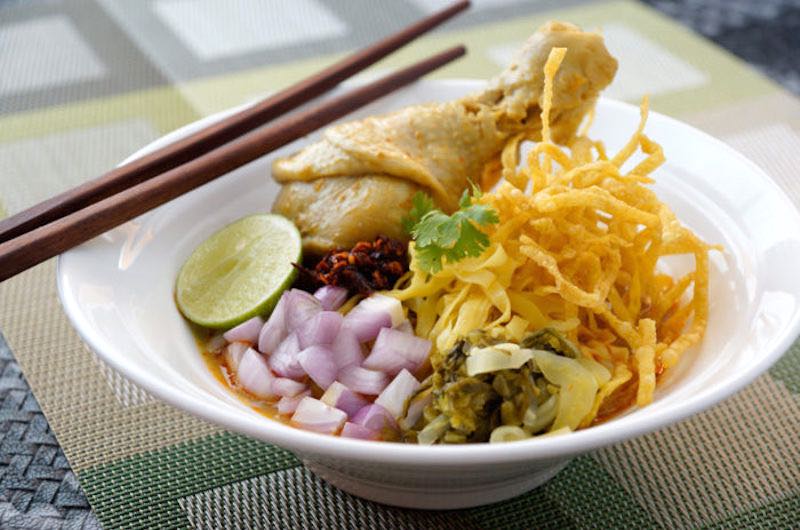 plato típico de chiang mai