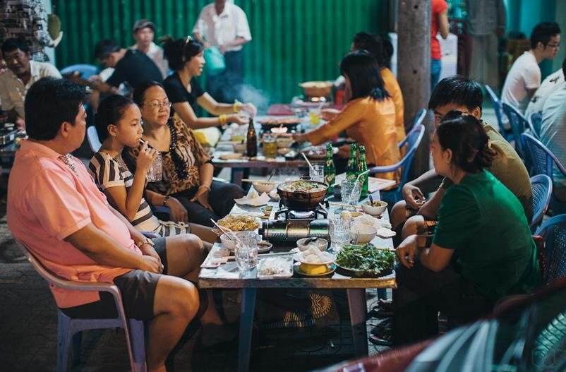 Puestos de comida callejera en Ho Chi Minh
