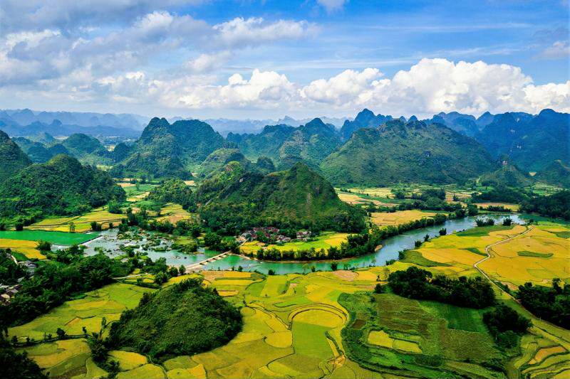 Paisajes de  Trang An en Vietnam